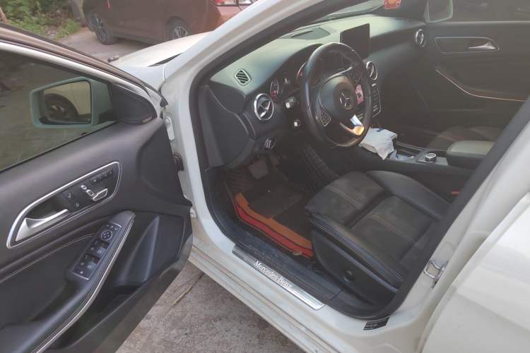 Used Mercedes-Benz A-Class 2018 A 200 Fashion Model Driver Seat