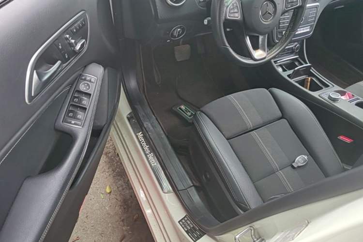 Used Mercedes-Benz A-Class 2018 A 200 Fashion Model Driver Seat
