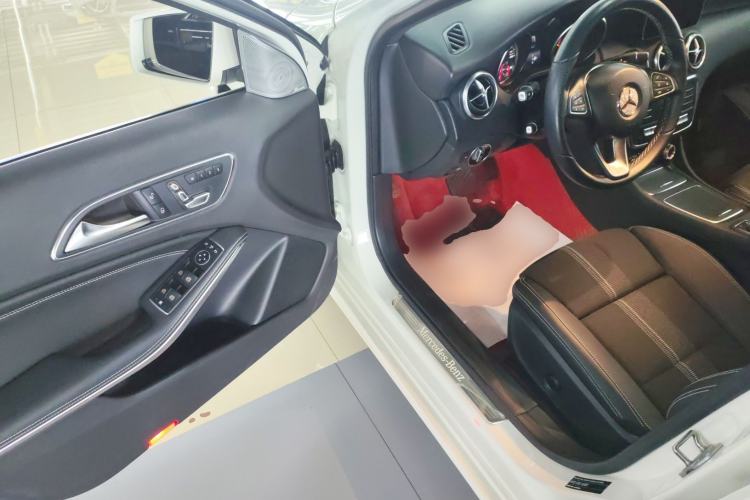 Used Mercedes-Benz A-Class 2018 A 200 Fashion Model Driver Seat
