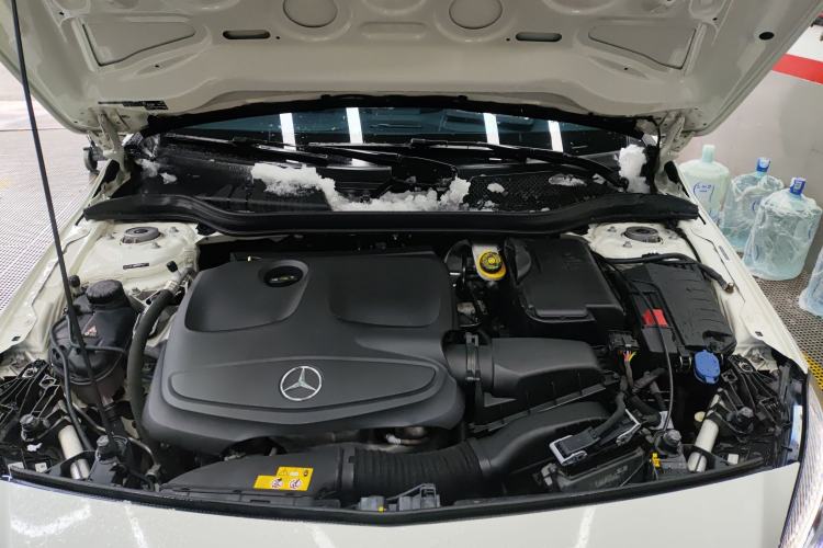 Used Mercedes-Benz A-Class 2018 A 200 Dynamic Edition Engine Bay