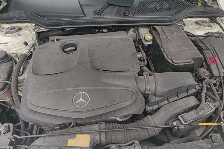 Used Mercedes-Benz A-Class 2018 A 200 Fashion Model Engine Bay
