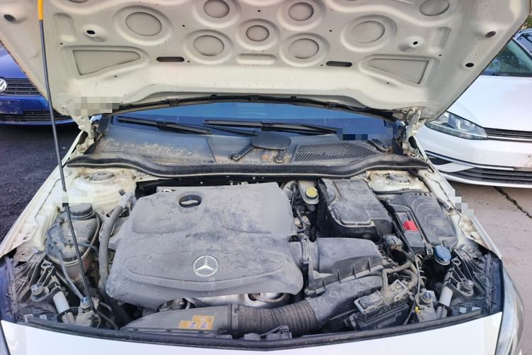 Used Mercedes-Benz A-Class 2018 A 200 Dynamic Edition Engine Bay