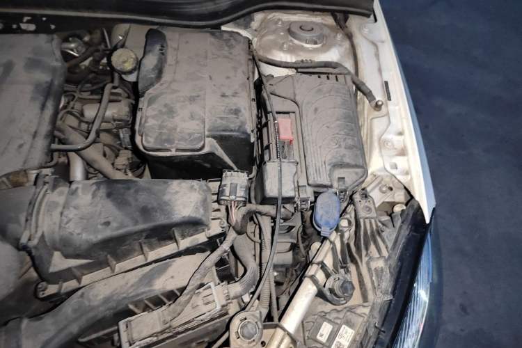 Used Mercedes-Benz A-Class 2018 A 200 Fashion Model Engine Bay Left