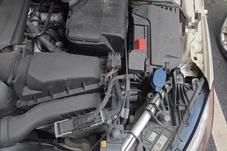 Used Mercedes-Benz A-Class 2018 A 200 Dynamic Edition Engine Bay Left