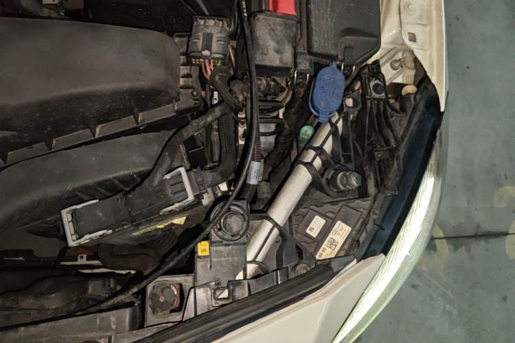 Used Mercedes-Benz A-Class 2018 A 200 Dynamic Edition Engine Bay Left