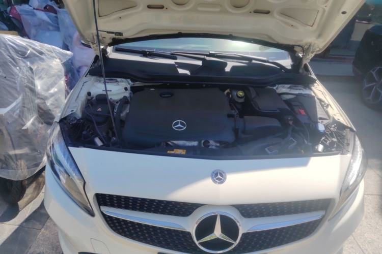 Used Mercedes-Benz A-Class 2018 A 200 Dynamic Edition Engine Bay
