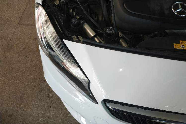 Used Mercedes-Benz A-Class 2018 A 200 Dynamic Edition Engine Bay Right