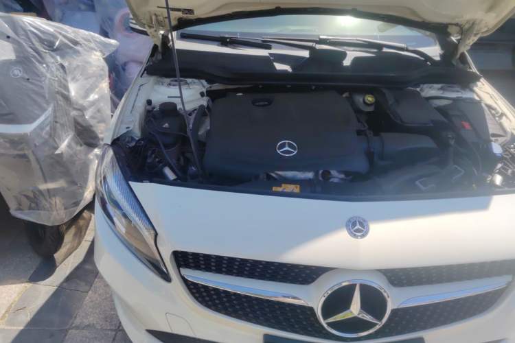 Used Mercedes-Benz A-Class 2018 A 200 Dynamic Edition Engine Bay Right
