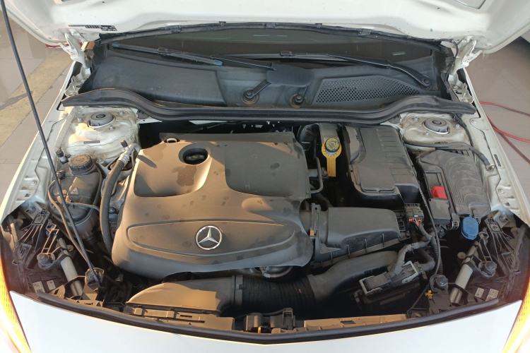 Used Mercedes-Benz A-Class 2018 A 200 Fashion Model Engine Bay
