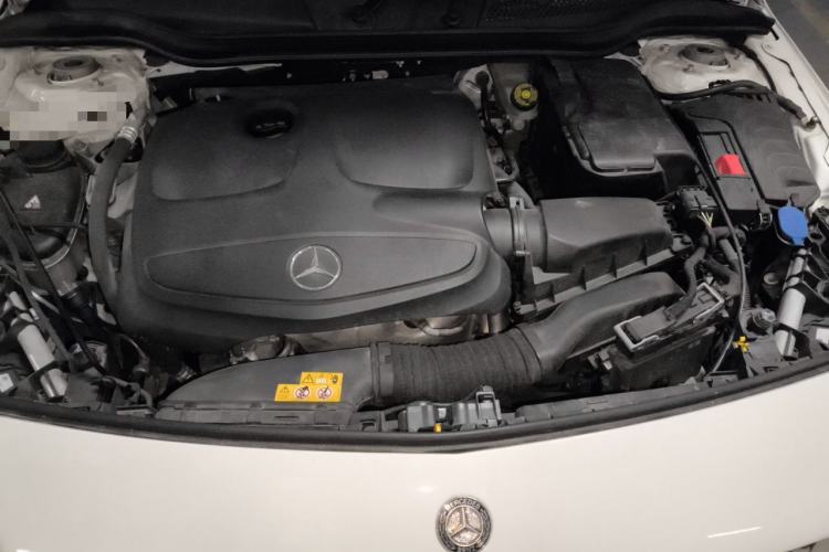 Used Mercedes-Benz A-Class 2018 A 200 Fashion Model Engine Bay