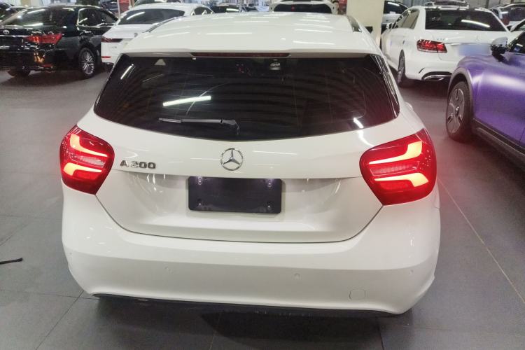 Used Mercedes-Benz A-Class 2018 A 200 Dynamic Edition Exterior 4