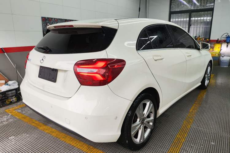 Used Mercedes-Benz A-Class 2018 A 200 Dynamic Edition Exterior 5