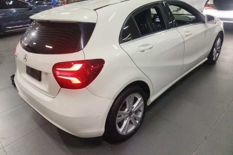 Used Mercedes-Benz A-Class 2018 A 200 Dynamic Edition Exterior 5