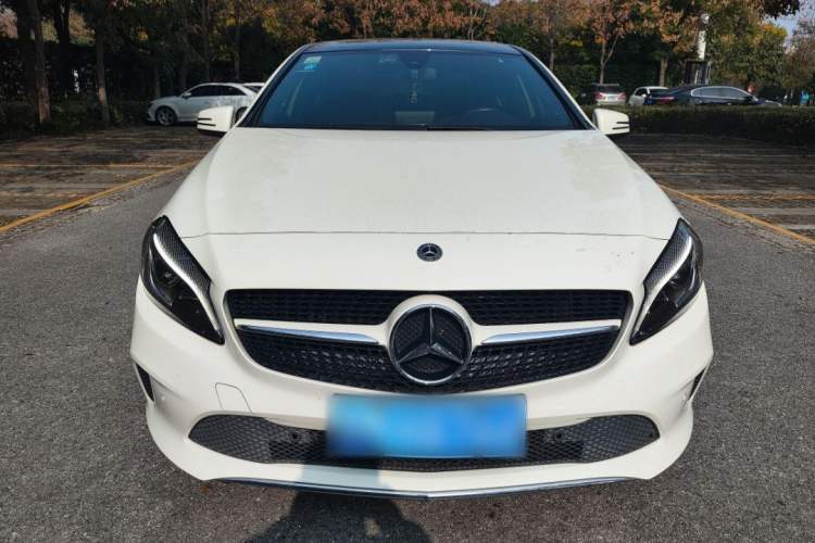 Used Mercedes-Benz A-Class 2018 A 200 Dynamic Edition Exterior 5