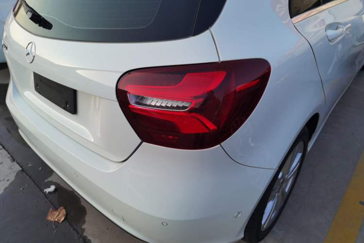 Used Mercedes-Benz A-Class 2018 A 200 Dynamic Edition Exterior 6