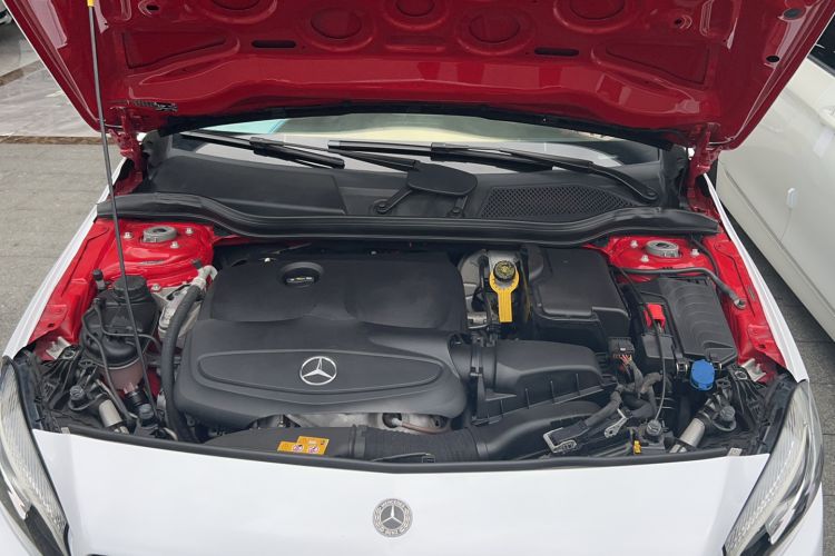 Used Mercedes-Benz A-Class 2018 A 200 Dynamic Edition Exterior 8