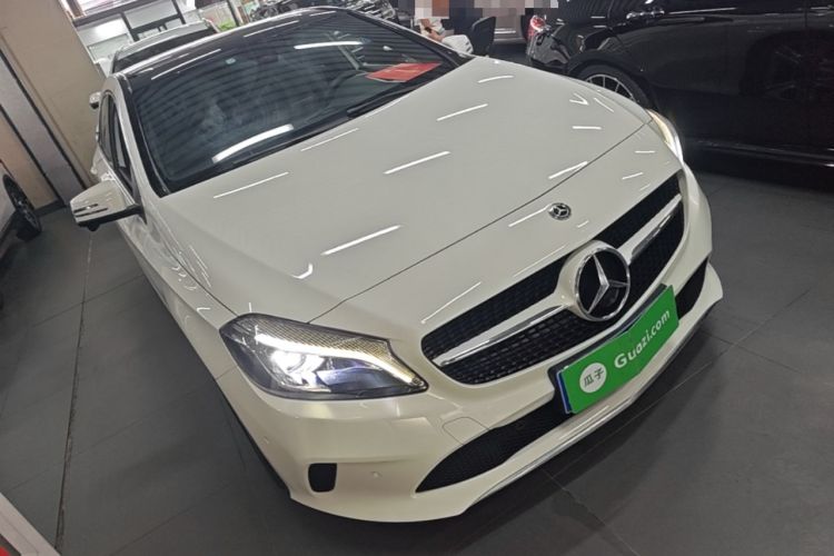 Used Mercedes-Benz A-Class 2018 A 200 Dynamic Edition Front Right 45 Deg