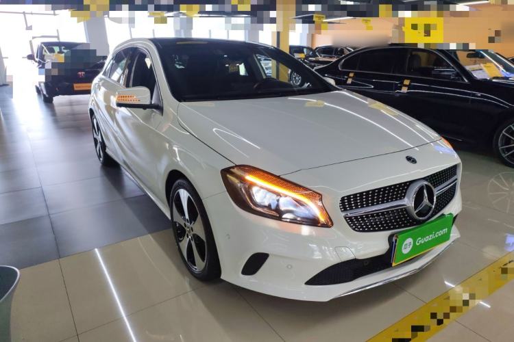 Used Mercedes-Benz A-Class 2018 A 200 Fashion Model Front Right 45 Deg
