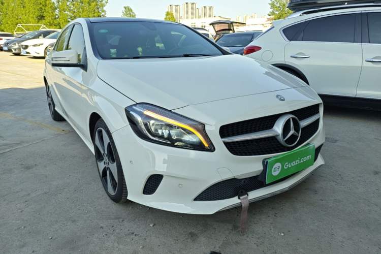 Used Mercedes-Benz A-Class 2018 A 200 Fashion Model Front Right 45 Deg
