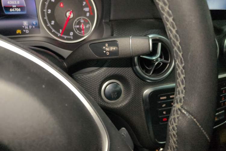 Used Mercedes-Benz A-Class 2018 A 200 Dynamic Edition Gear Lever