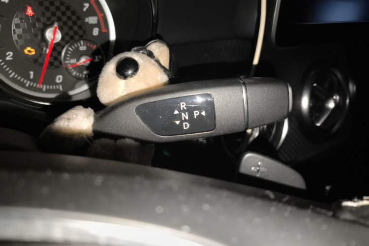 Used Mercedes-Benz A-Class 2018 A 200 Fashion Model Gear Lever