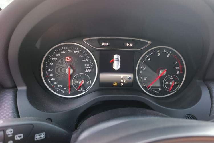 Used Mercedes-Benz A-Class 2018 A 200 Dynamic Edition Instrument Cluster