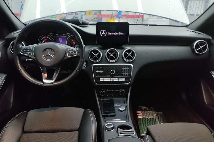 Used Mercedes-Benz A-Class 2018 A 200 Dynamic Edition Interior 2