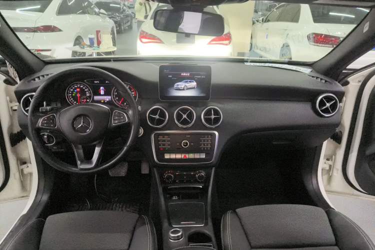 Used Mercedes-Benz A-Class 2018 A 200 Dynamic Edition Interior 2