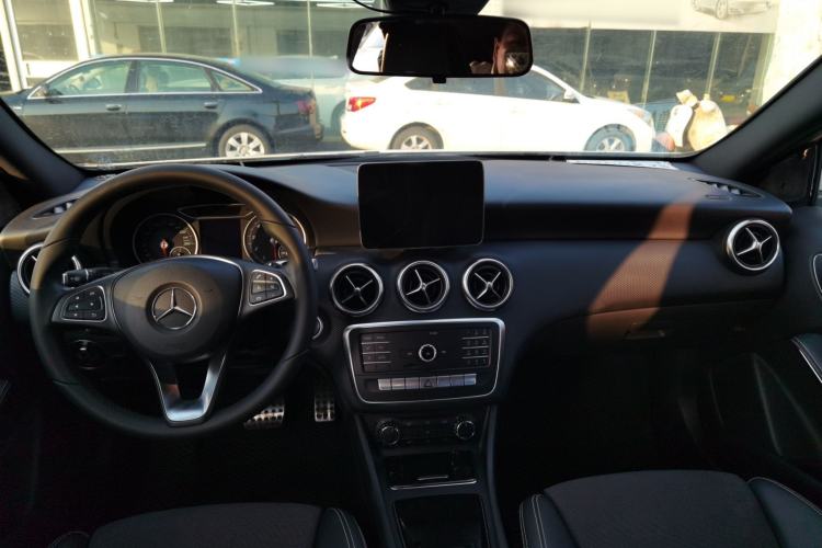 Used Mercedes-Benz A-Class 2018 A 200 Dynamic Edition Interior 2