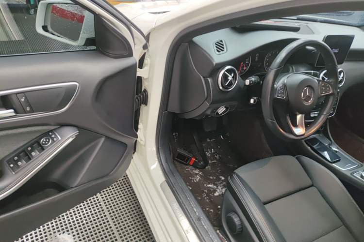 Used Mercedes-Benz A-Class 2018 A 200 Dynamic Edition Interior 3