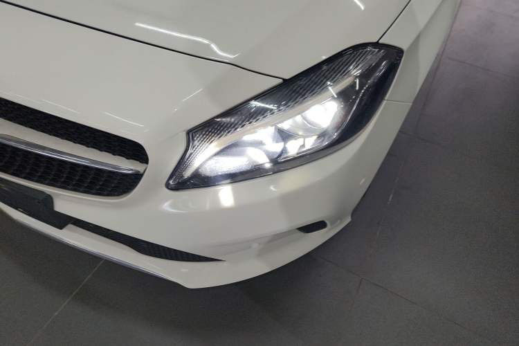 Used Mercedes-Benz A-Class 2018 A 200 Dynamic Edition Left Front Headlight