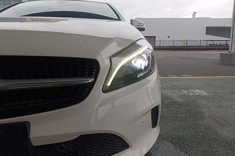Used Mercedes-Benz A-Class 2018 A 200 Fashion Model Left Front Headlight