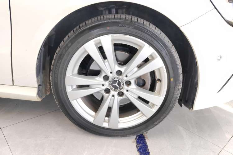 Used Mercedes-Benz A-Class 2018 A 200 Dynamic Edition Left Rear Wheel Hub