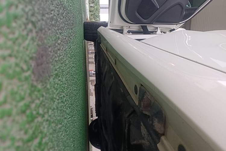 Used Mercedes-Benz A-Class 2018 A 200 Fashion Model Left Side Sill