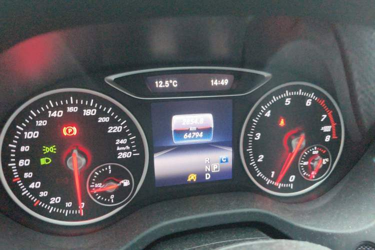 Used Mercedes-Benz A-Class 2018 A 200 Dynamic Edition Odometer Close Up