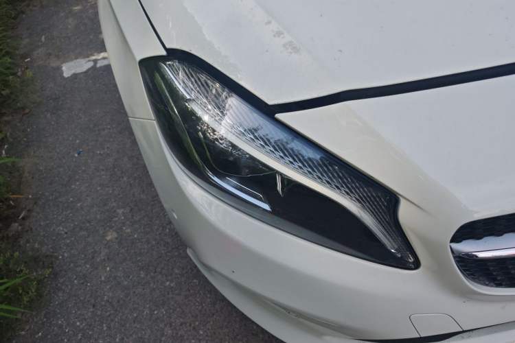 Used Mercedes-Benz A-Class 2018 A 200 Fashion Model Right Front Headlight