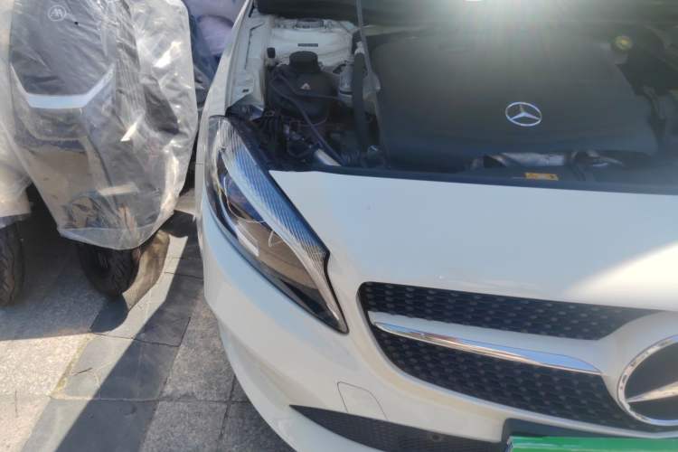 Used Mercedes-Benz A-Class 2018 A 200 Dynamic Edition Right Front Headlight
