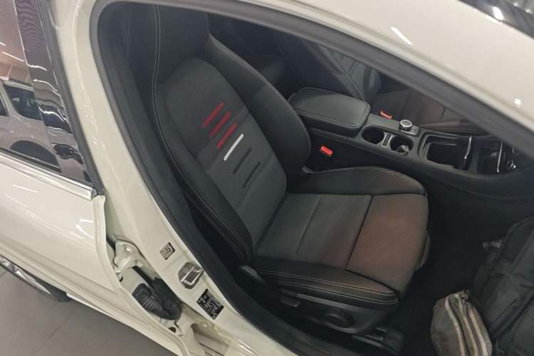 Used Mercedes-Benz A-Class 2018 A 200 Dynamic Edition Right Front Seat