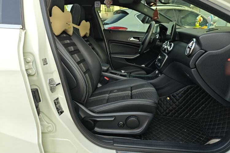 Used Mercedes-Benz A-Class 2018 A 200 Fashion Model Right Front Seat