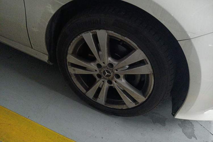 Used Mercedes-Benz A-Class 2018 A 200 Dynamic Edition Right Front Wheel Hub