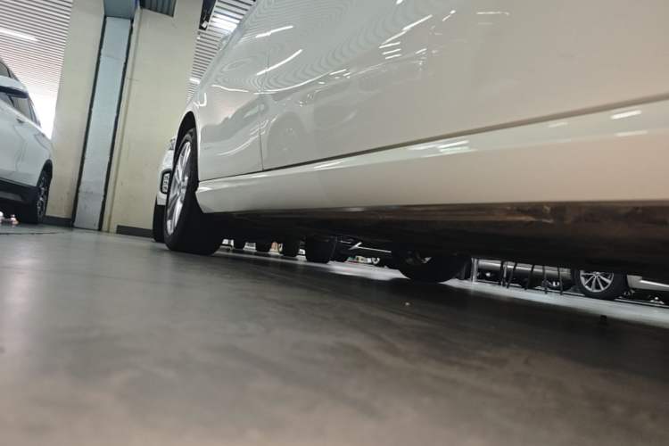 Used Mercedes-Benz A-Class 2018 A 200 Dynamic Edition Right Side Sill
