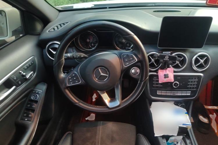 Used Mercedes-Benz A-Class 2018 A 200 Fashion Model Steering Wheel