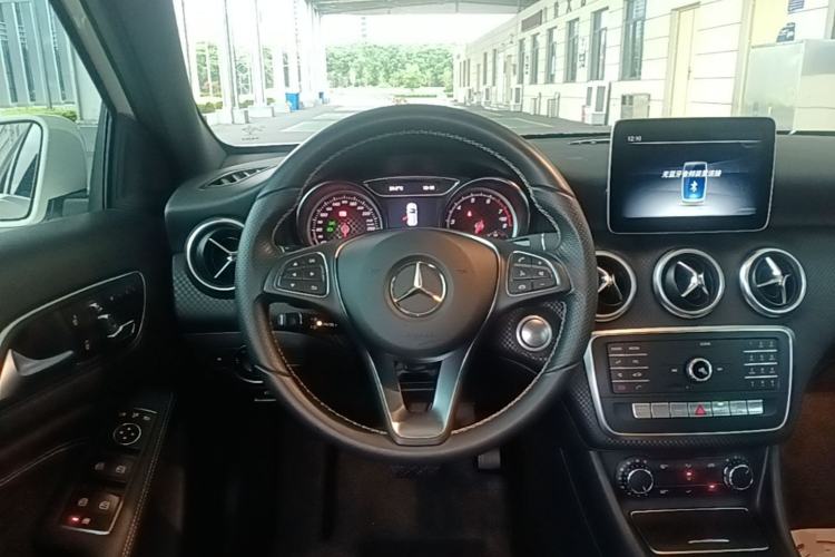 Used Mercedes-Benz A-Class 2018 A 200 Fashion Model Steering Wheel