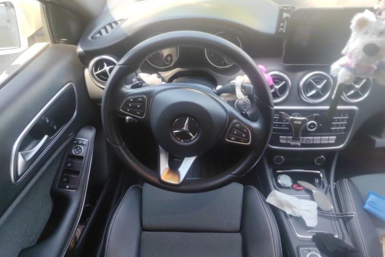 Used Mercedes-Benz A-Class 2018 A 200 Dynamic Edition Steering Wheel