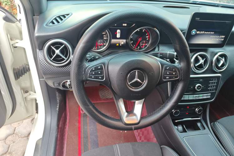 Used Mercedes-Benz A-Class 2018 A 200 Fashion Model Steering Wheel