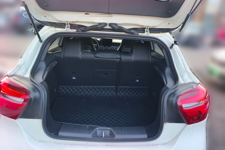 Used Mercedes-Benz A-Class 2018 A 200 Dynamic Edition Trunk