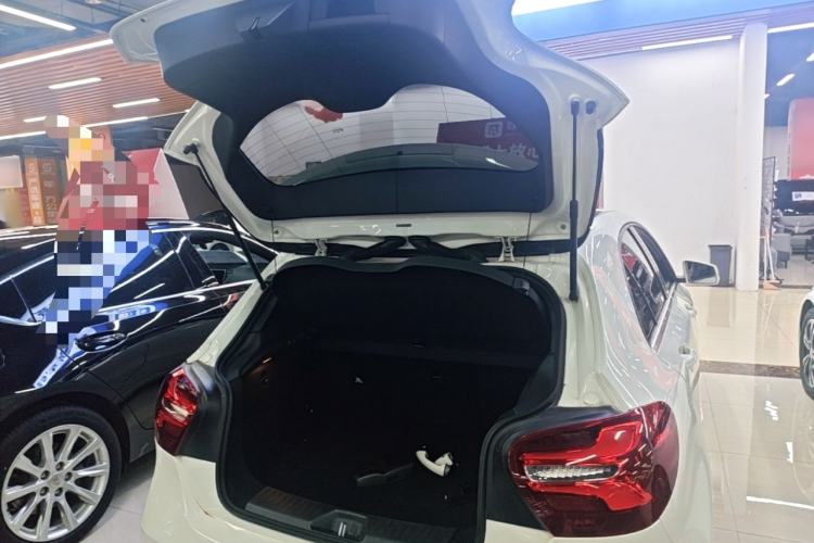 Used Mercedes-Benz A-Class 2018 A 200 Dynamic Edition Trunk