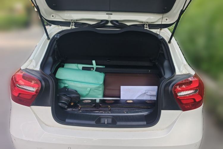 Used Mercedes-Benz A-Class 2018 A 200 Fashion Model Trunk