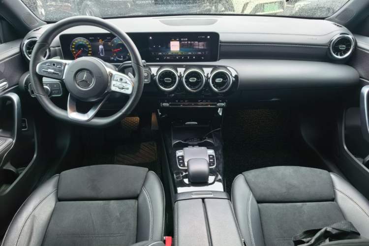 Used Mercedes-Benz A-Class 2019 A 200 L Sport Sedan Center Console