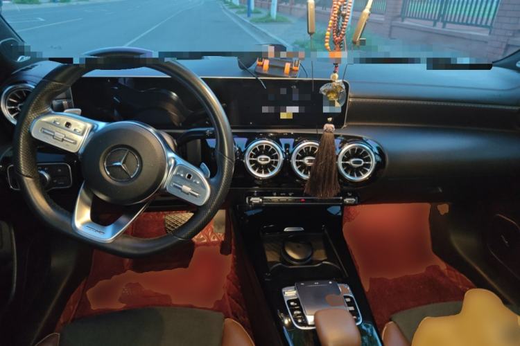 Used Mercedes-Benz A-Class 2019 A 200 L Sport Sedan First Edition Special Edition Center Console